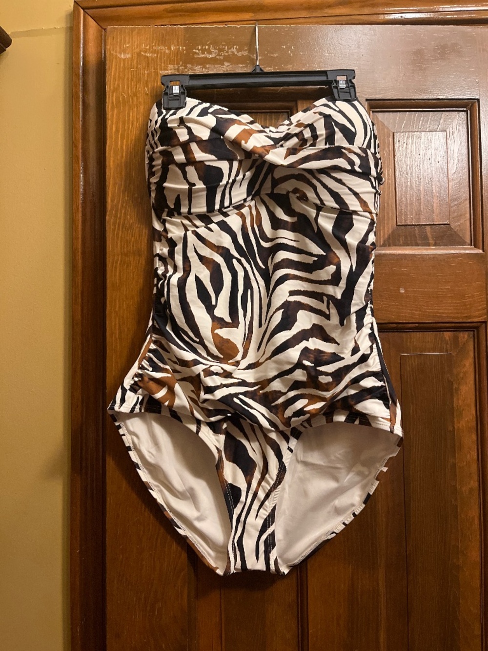 NWT Anne Cole Animal Print Swimsuit.  One Piece.  Sz. 12.
